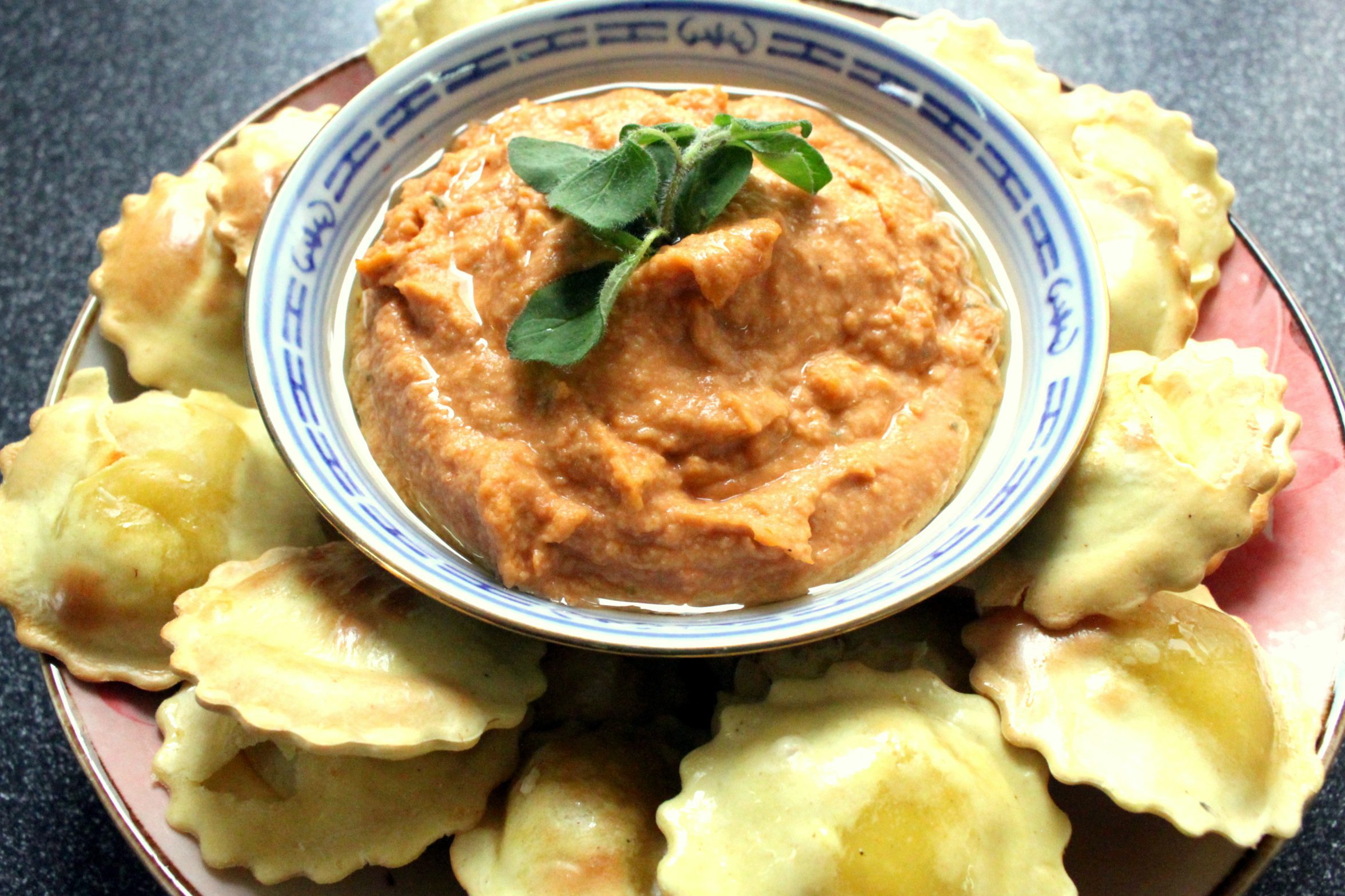 Hummus mit getrockneten Tomaten