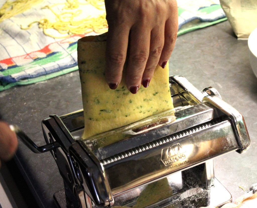 Pasta al Prezzemolo con Sugo di Salsiccia Ticinese alla Birra