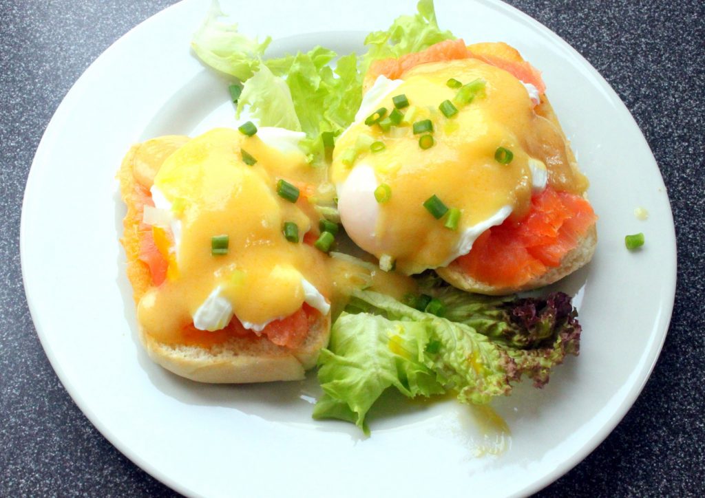 Eggs Benedict oder Eggs Royale