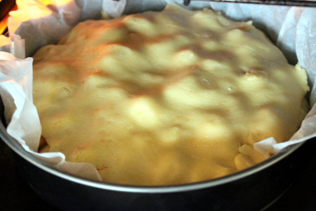 Vorweihnachtlicher Apfel-Amaretto Kuchen