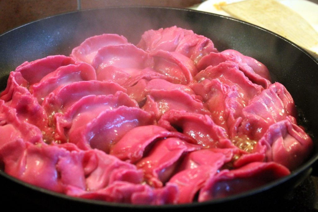 Glutenfreie chinesische Schweinefleisch Dumplings