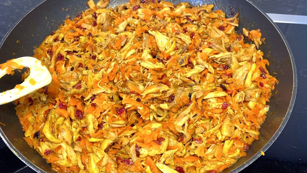 Tah Chin-e Morgh - Persischer Safranreiskuchen mit Hühnchen