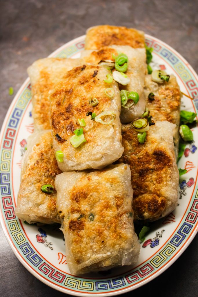 Reispapier Tofu und Gemüse Päckchen