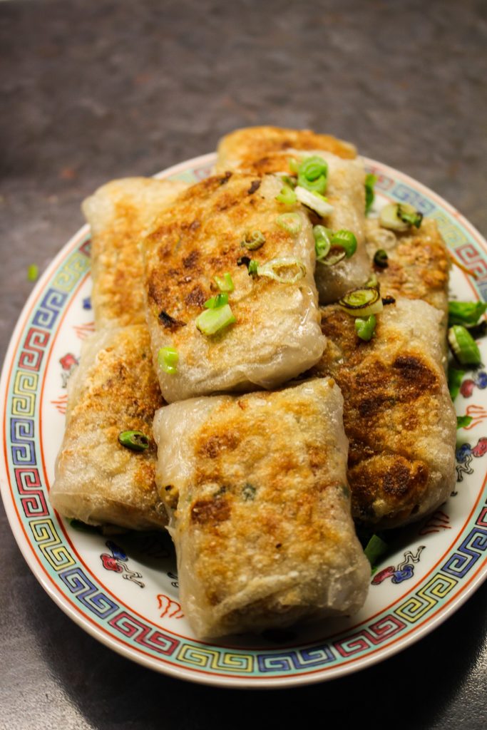 Reispapier Tofu und Gemüse Päckchen