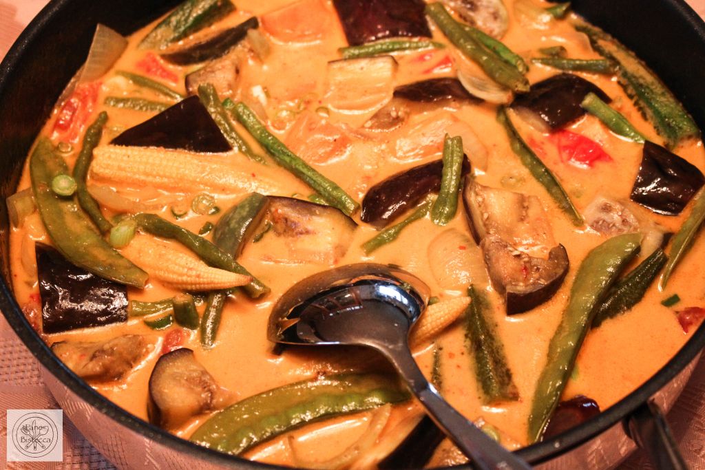 Thai Süsskartoffel und Gemüse Curry