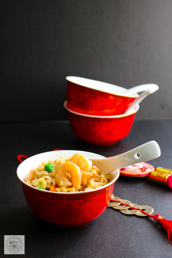 serve in bowls chinese fried rice