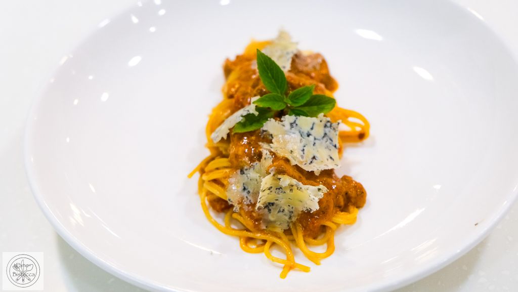 Spaghetti mit Bauchspeck und Blauschimmel-Käse