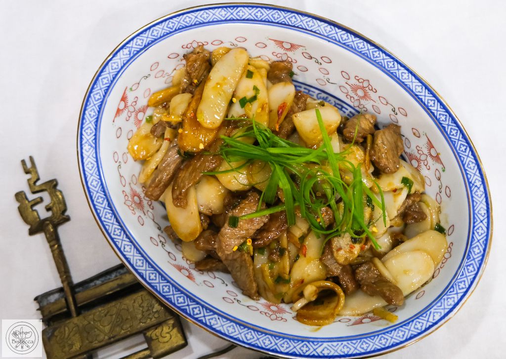 Taiwanesische Reisplatten mit Rindfleisch
