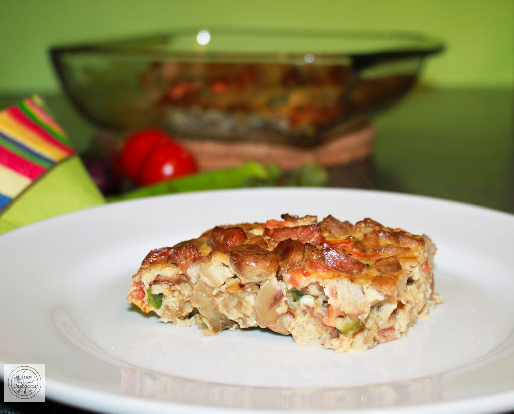 Frittata mit Gemüse und Würstchen