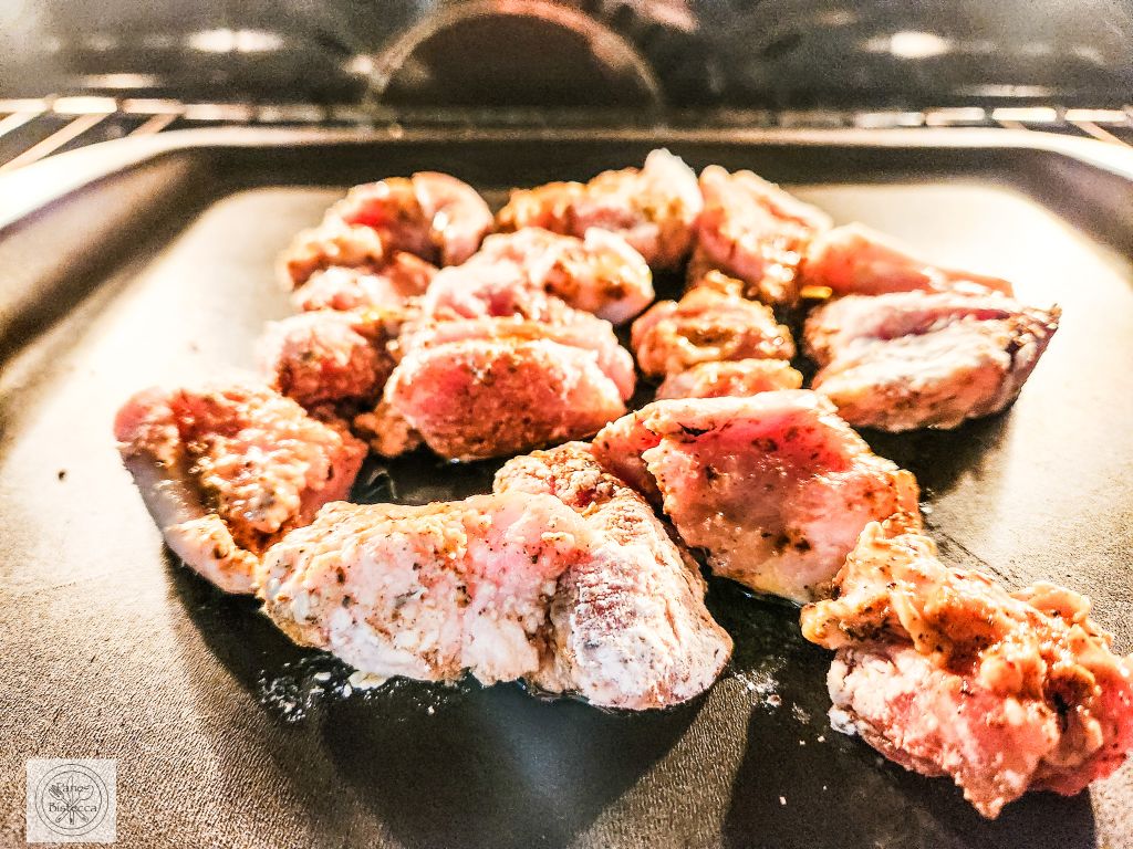 Gegrillter Schweinebauch mit Kartoffelpuffer