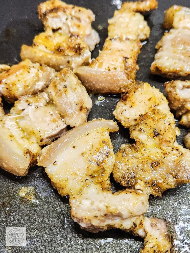 Gegrillter Schweinebauch mit Kartoffelpuffer