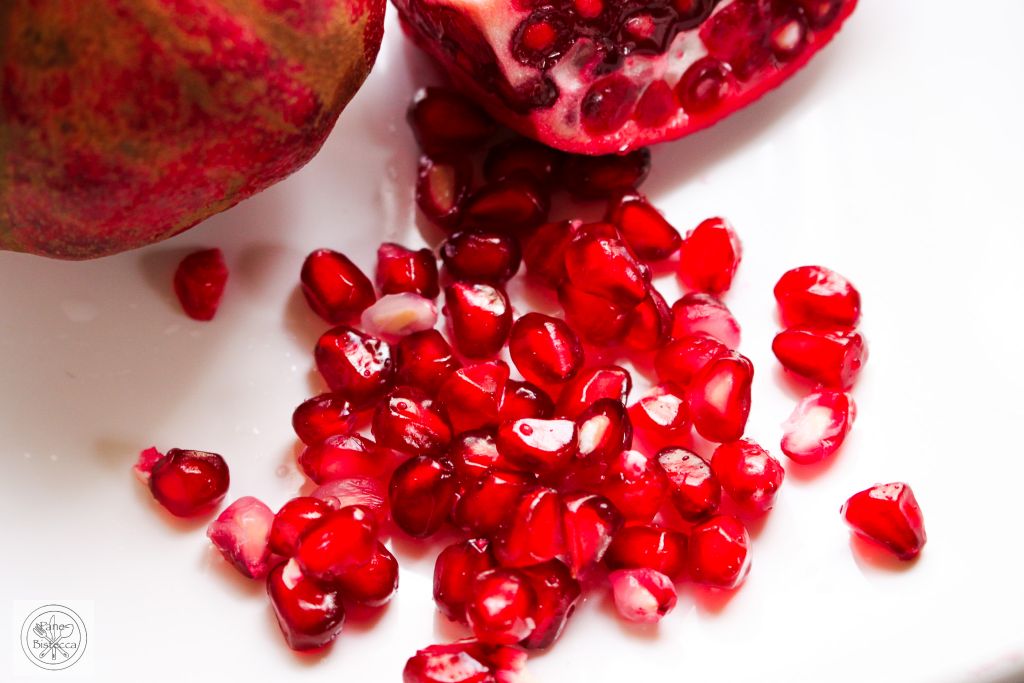 Rosenkohlsalat mit Granatapfel