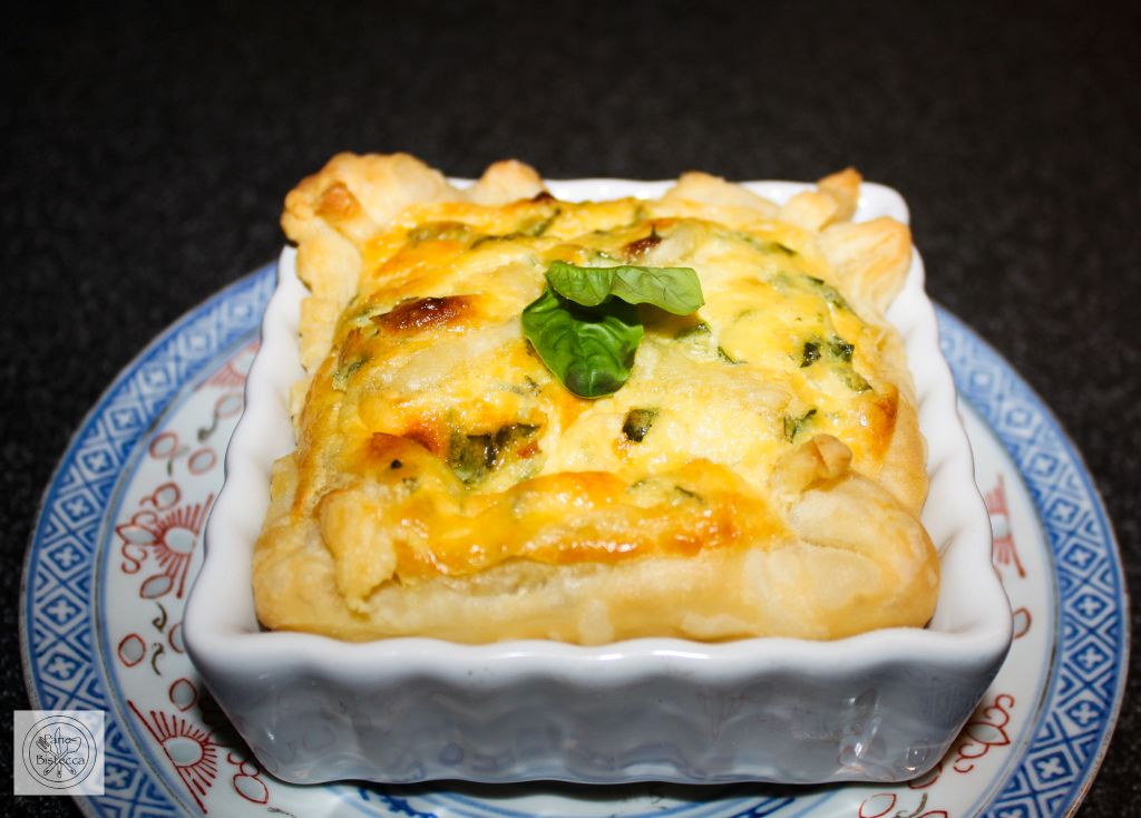 Kleine Frischkäse-Speck Wähen