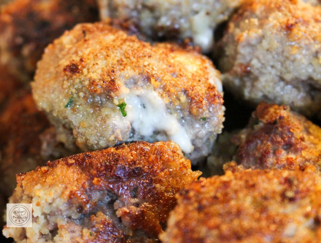 Panierte Fleischchügeli