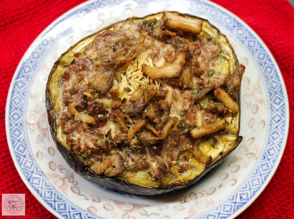 Gefüllte Auberginen mit Knusper Bauchspeck Topping