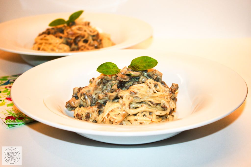 Spaghettini mit Pilzen und Rinderhack