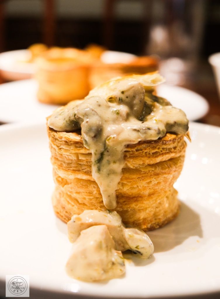 Pastetli mit Bratwurst Sauce