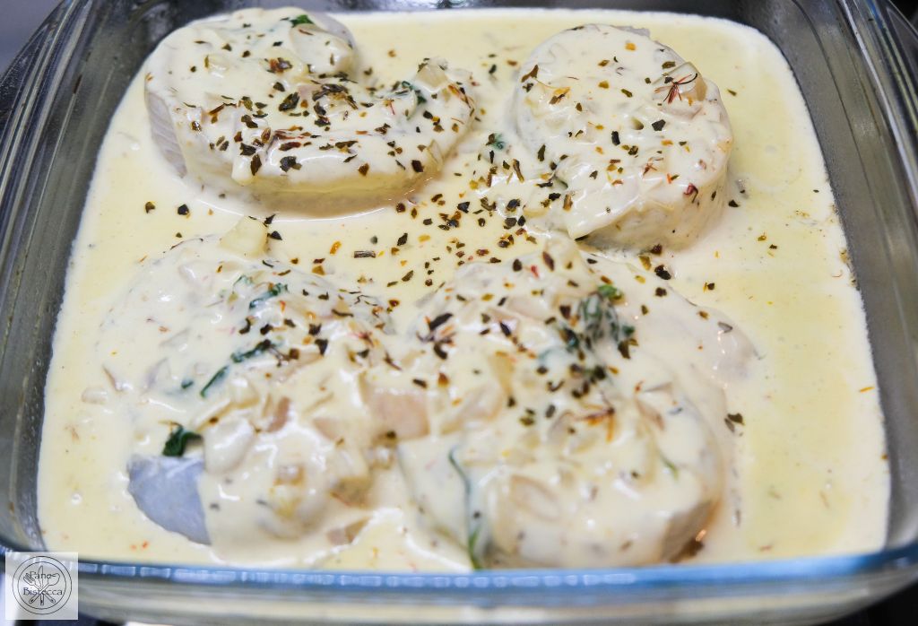 Seezungenfilets Rouladen mit Spinat und Palak Patta Chaat