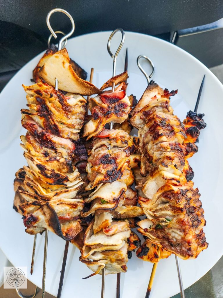 Hackfleisch Spiesse mit Tortilla